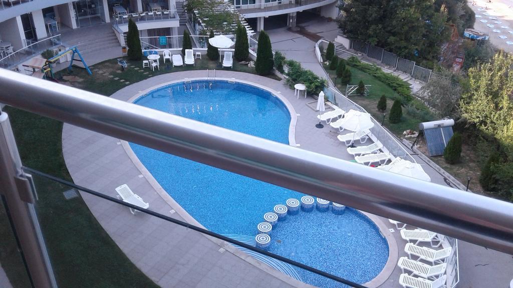 Silver Complex 3*