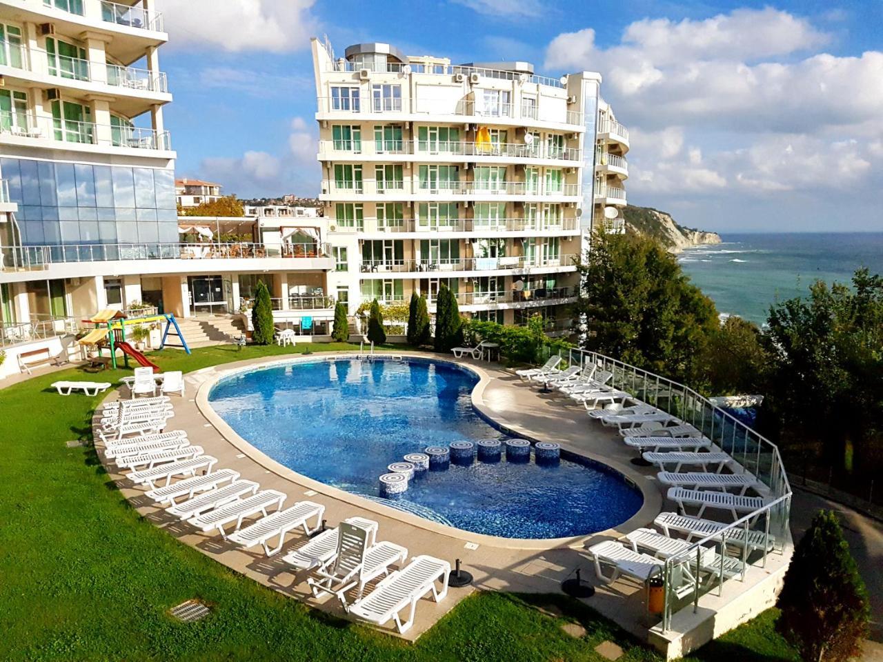Silver Complex Aparthotel